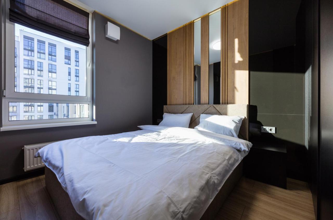 Fayna Town - Loft Black - Nyvky Kiev Exteriör bild